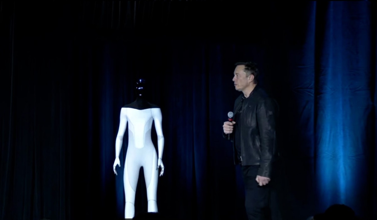 Elon Musk says Tesla's robot will make physical work a 'choice'